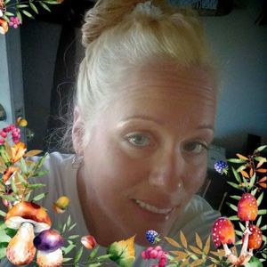 Meet your Posher, Chastity